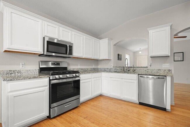Building Photo - 1511 Nettie Dr