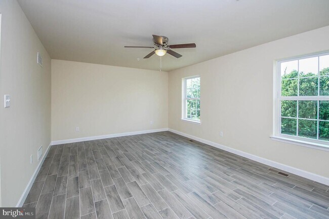 Building Photo - 504 Arietta Ct