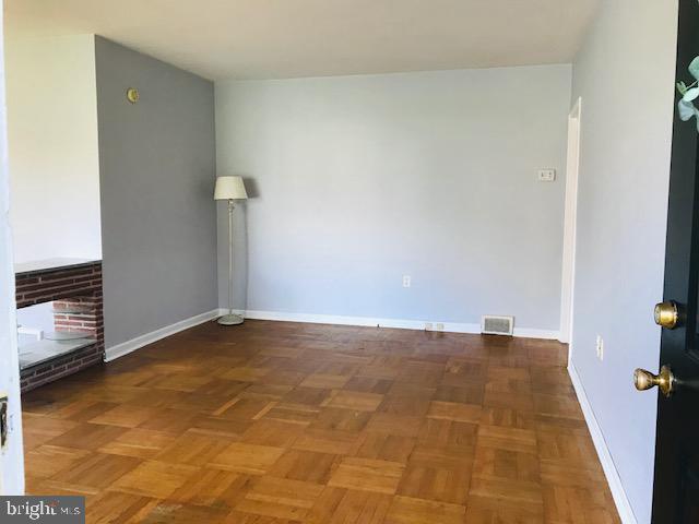 Building Photo - 12 Homewood Rd