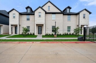 Building Photo - 2333 Spg Pk Blvd