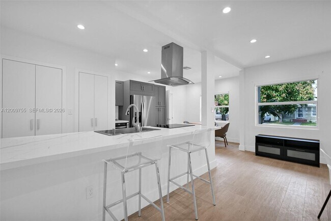 Building Photo - Northeast 81st Street, Miami, FL 33138 - 3 BR 2 BA single-family home