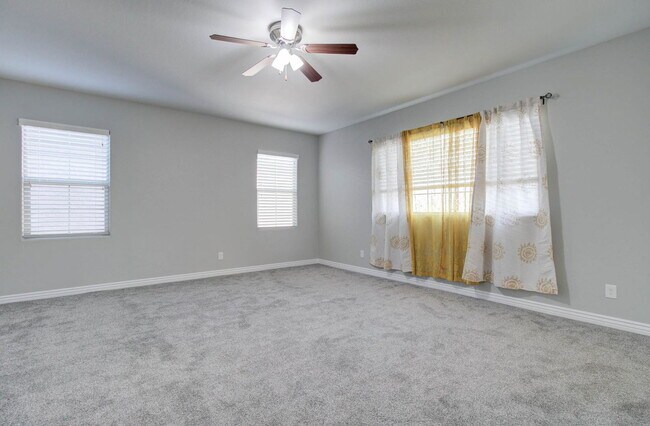 Building Photo - 4617 E Walter Way