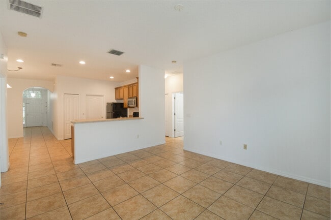 Building Photo - 4306 Hidden Meadow Dr