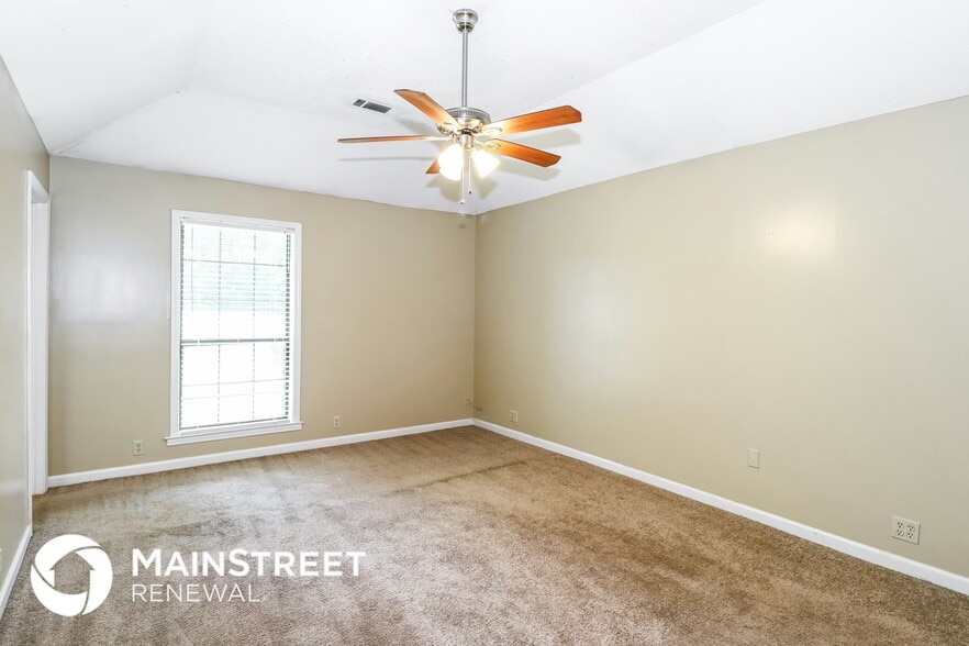 Building Photo - 2836 Rockcreek Pkwy