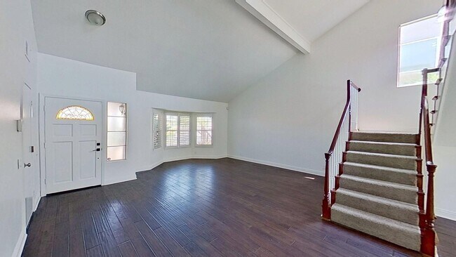 Building Photo - 24671 Paige Cir