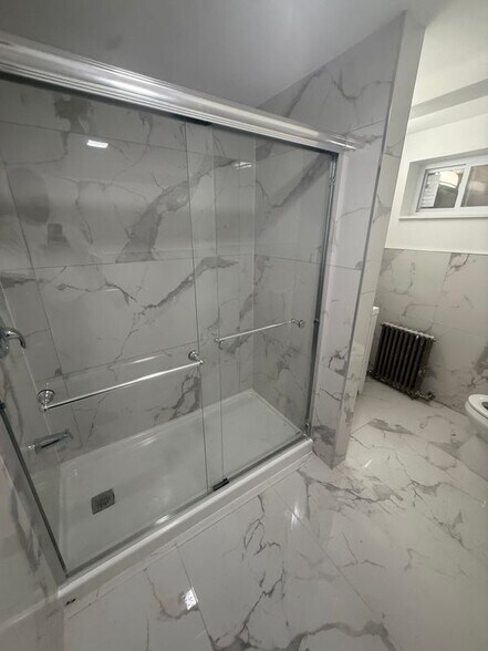 Building Photo - 61 Forest Rd