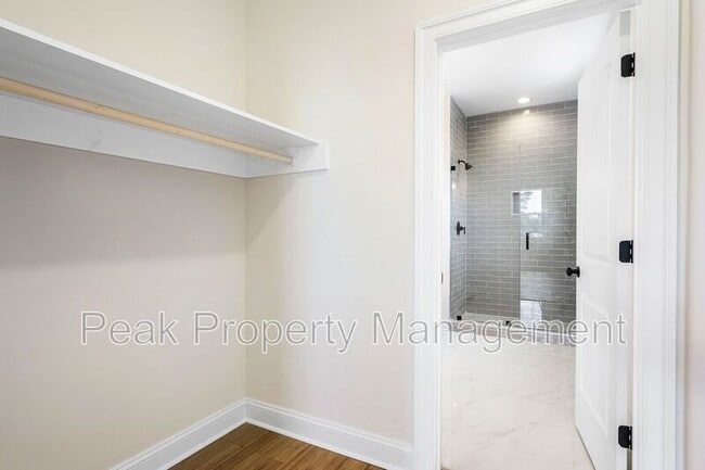 Building Photo - 1322 N 31st St