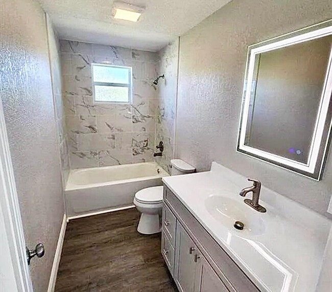 Building Photo - 1249 Chobee St