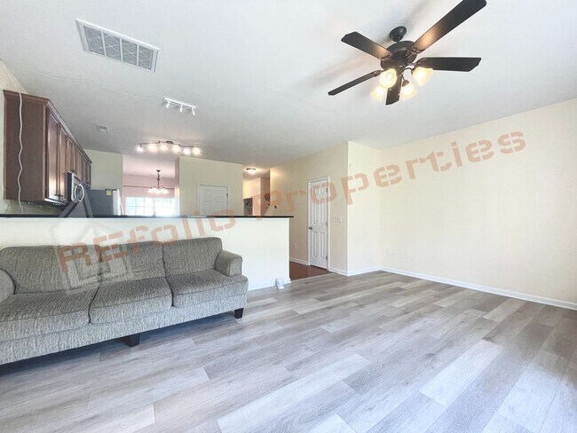 Building Photo - 1304 Cozart St