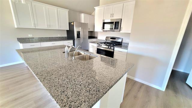 Building Photo - 418 Wydown Dr