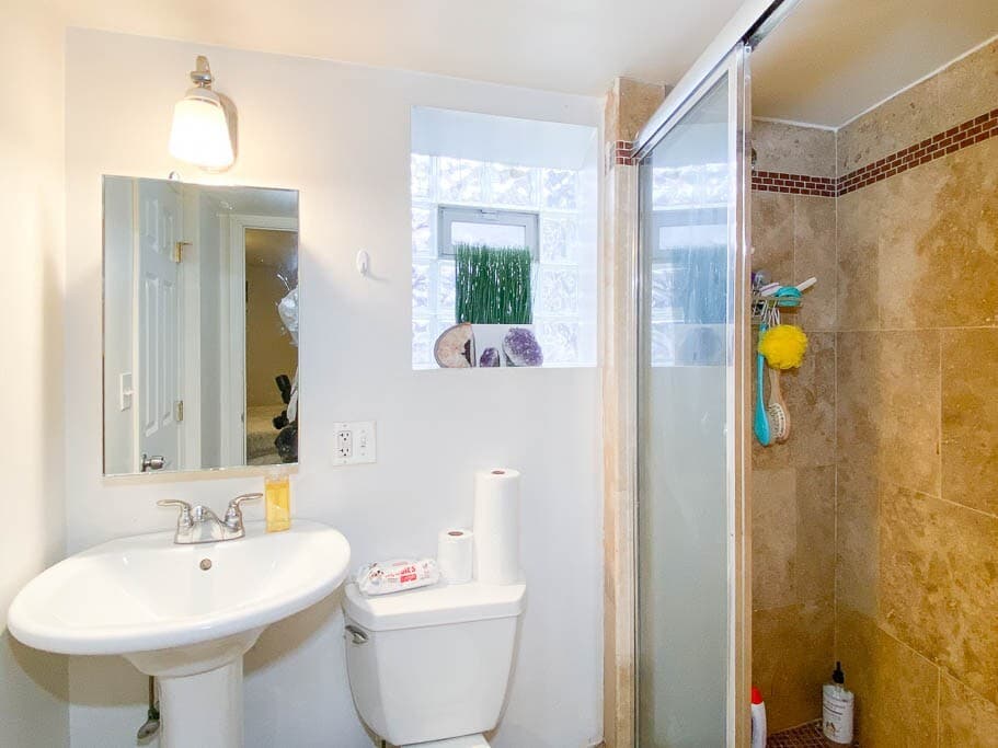 Building Photo - 1708 W Wallen Ave