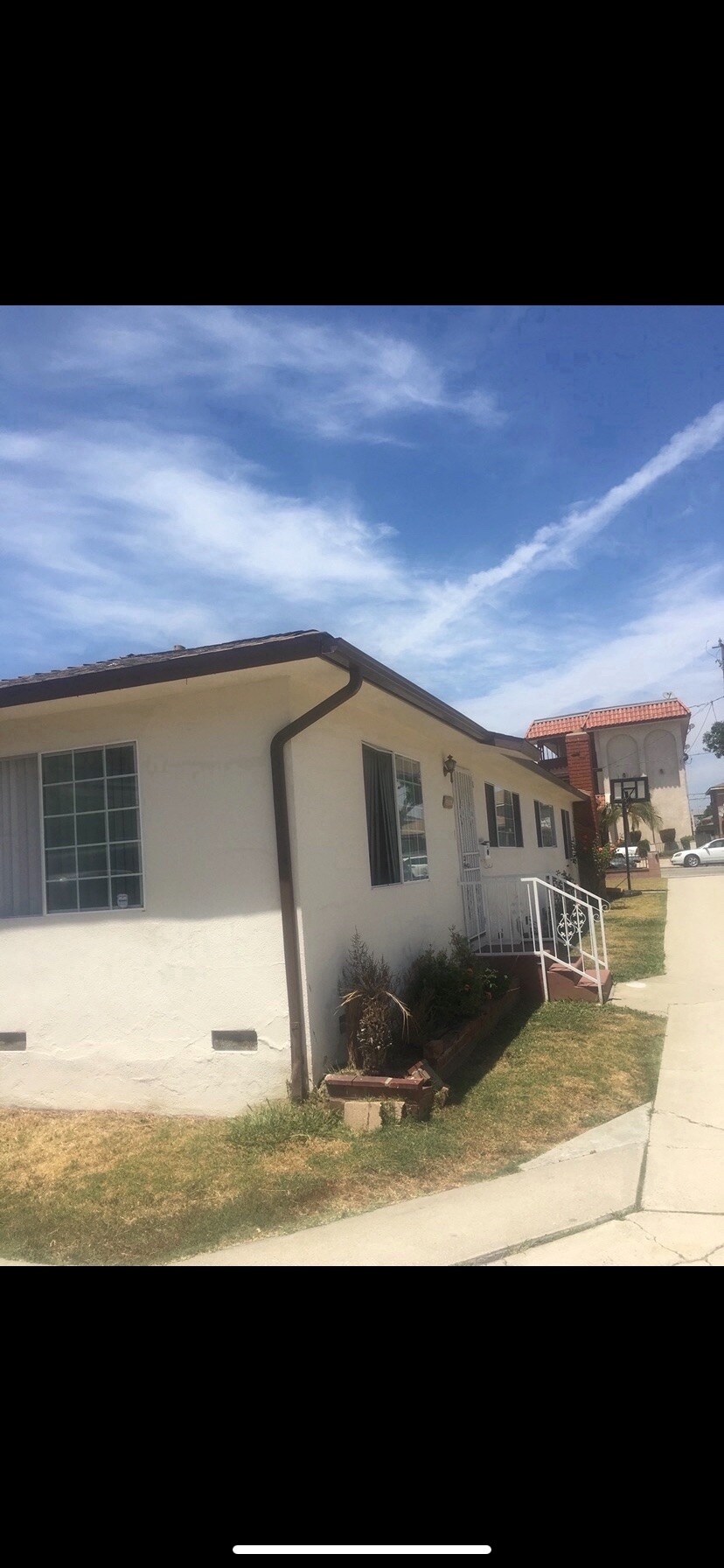 Building Photo - 4380 W 136th St