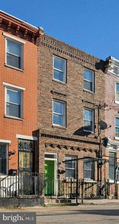 Building Photo - 1711 S 6th St
