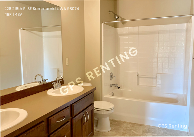 Building Photo - Available Now! Spacious 4BR Home in Pine M...