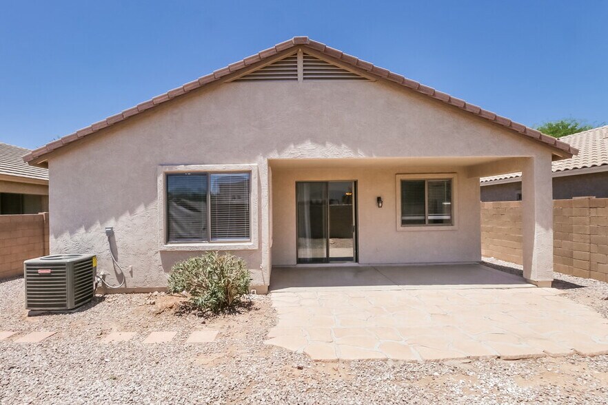 Building Photo - 831 S Nielson Ct