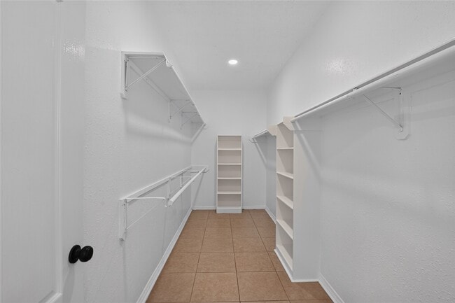 Building Photo - 23827 Spring Dane Dr
