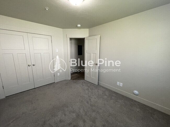 Building Photo - 3570 Colt Cir