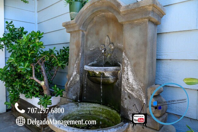 Building Photo - Glen Cove! Large renovated one bedroom one bath