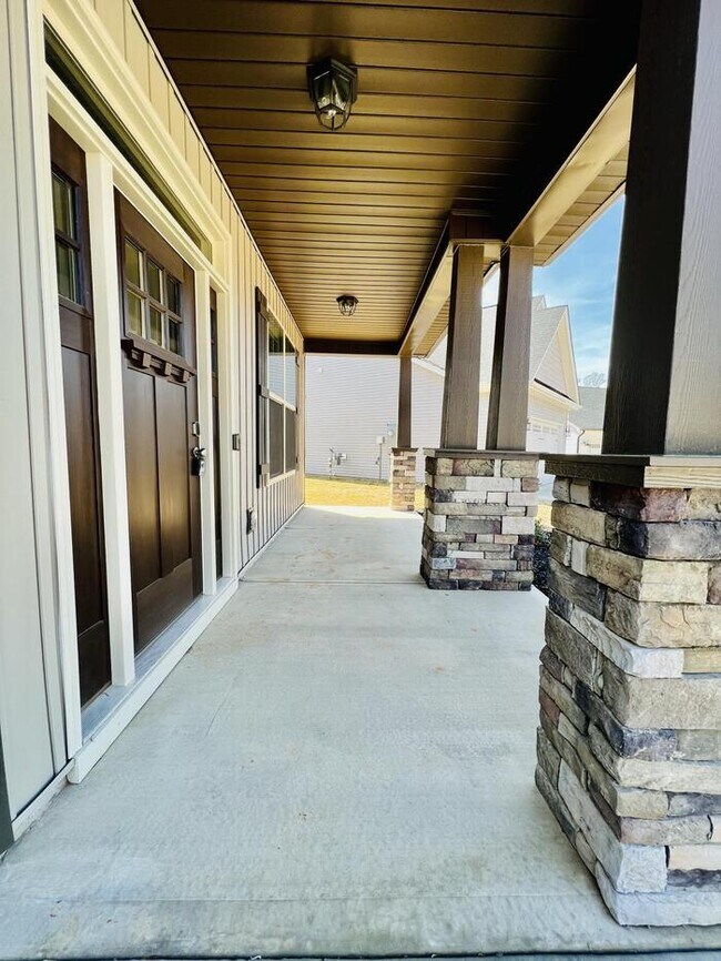 Building Photo - Brand New 3 Bedroom 2 Bath Single Family Home