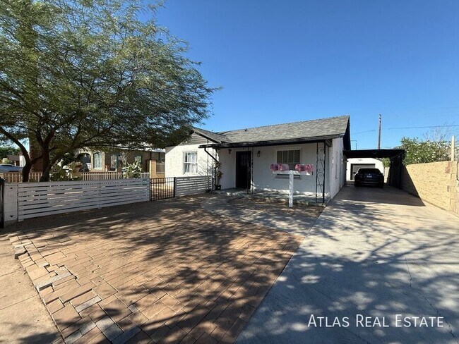 Building Photo - 1606 W Taylor St