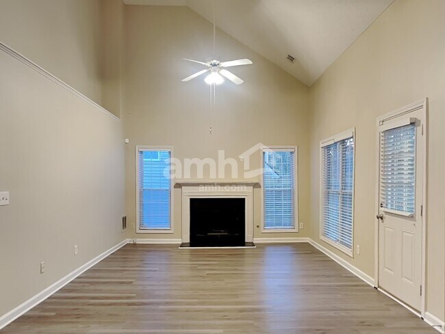 Building Photo - 670 Old Johnson Rd