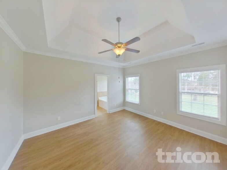 Building Photo - 1306 Crescent Ridge Drive