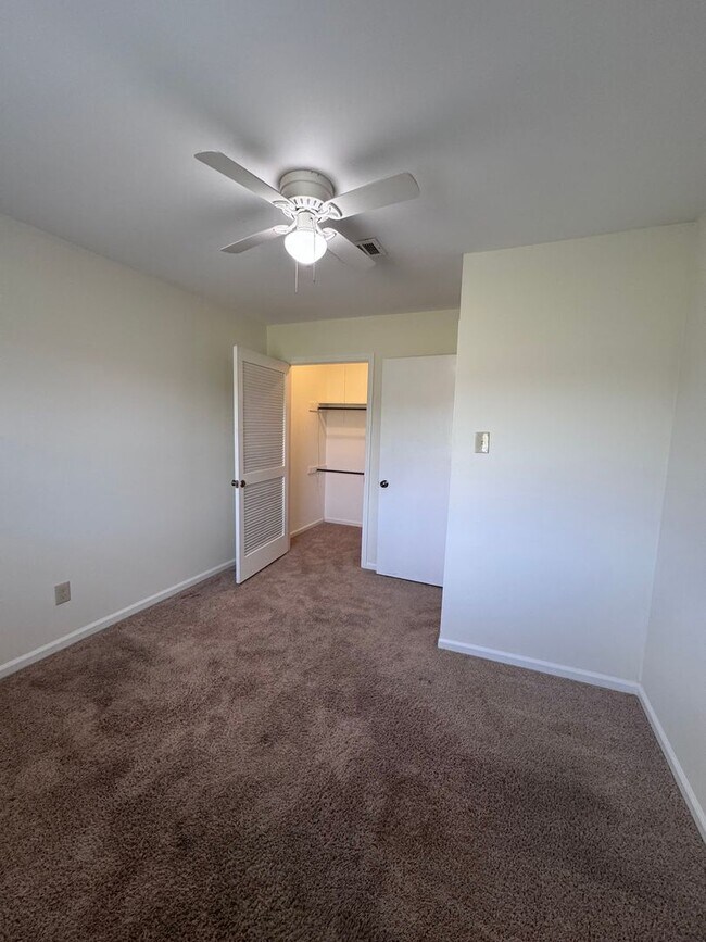 Building Photo - 1115 Briar Creek Rd