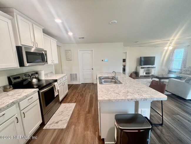 Building Photo - 9196 Bighorn Trl