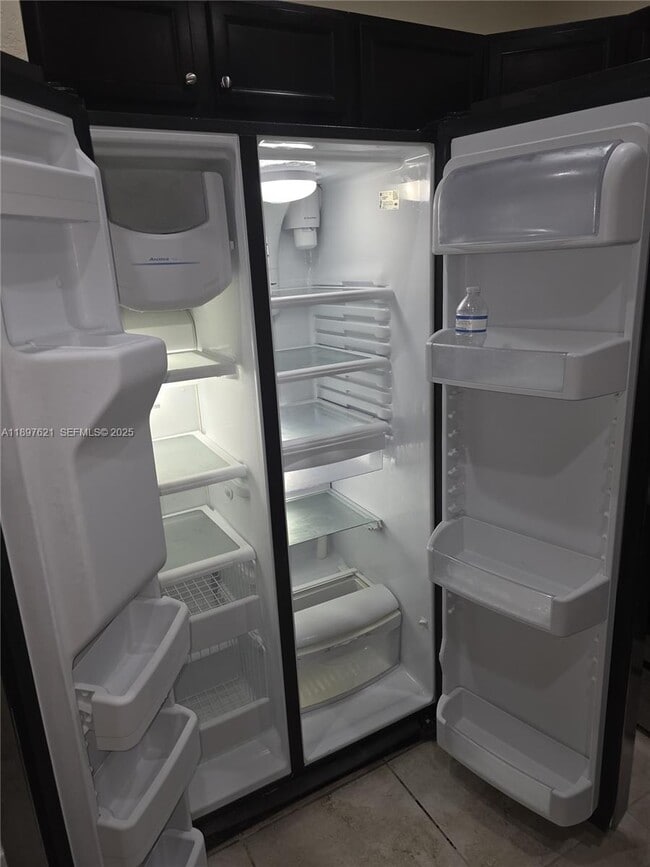 Building Photo - 528 SE 32nd Ave