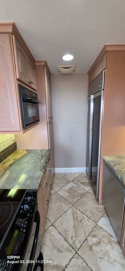 Building Photo - LA JOLLA VILLAGE - Park Prospect - Nice 2 Bedroom / 2 Bath Condo 1st Floor with Views!  AVAILABLE...
