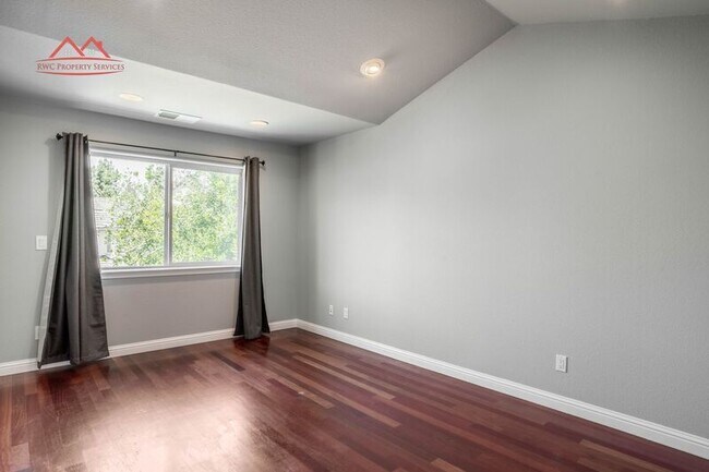 Building Photo - 6497 Hirabayashi Dr