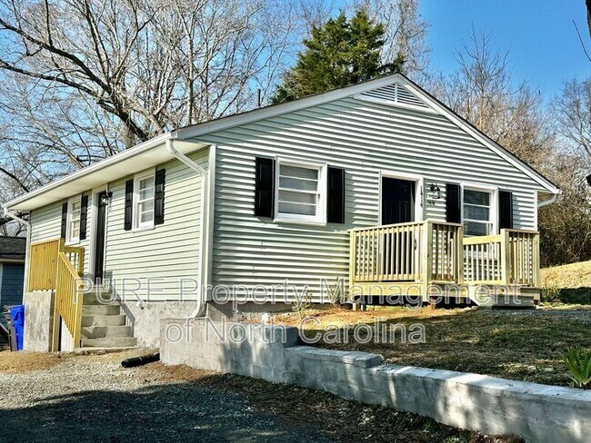 Building Photo - 1414 White St