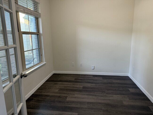 Building Photo - 3118 Turkey Creek Trail