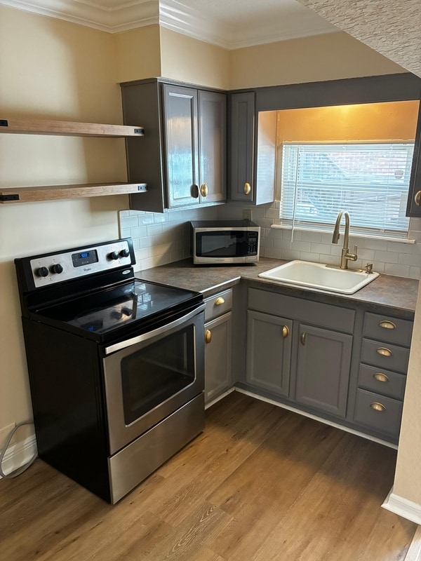 Building Photo - 2738 Riverside Ave