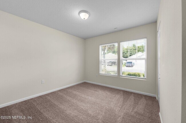 Building Photo - 11609 Yellow Perch Rd