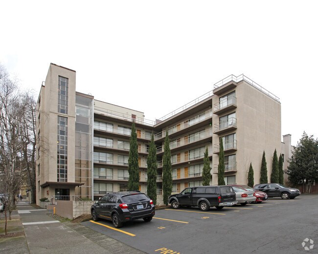 Twenty 65 Apartments 2065 NW Flanders St Portland OR 97209