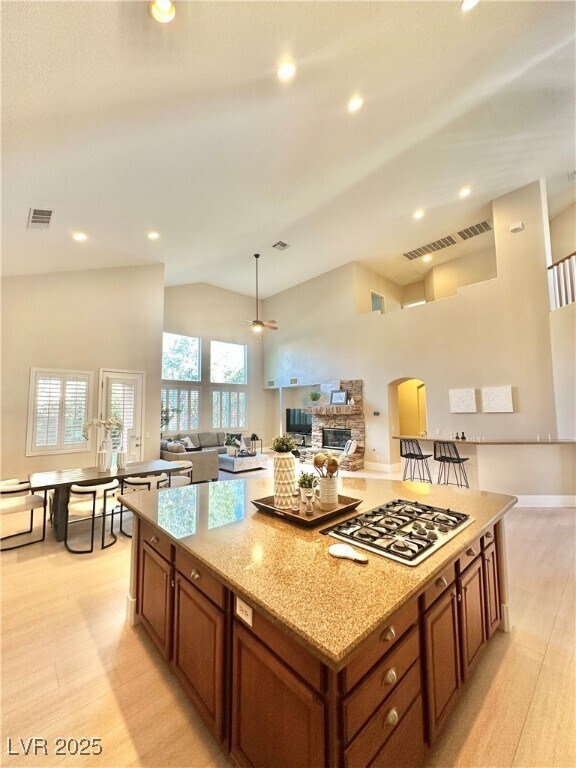 Building Photo - 858 La Sconsa Dr