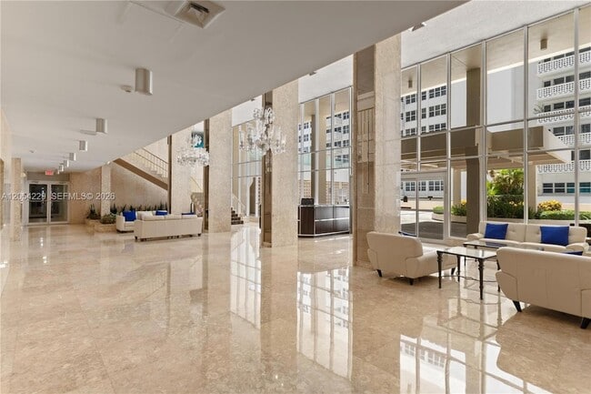 Building Photo - 4020 Galt Ocean Dr