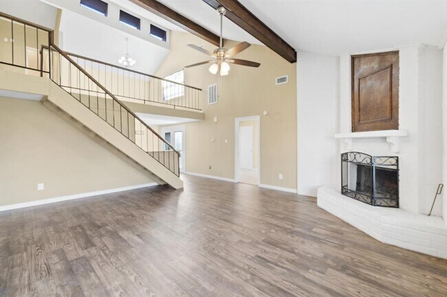 Building Photo - 2611 Quarry Hill Rd