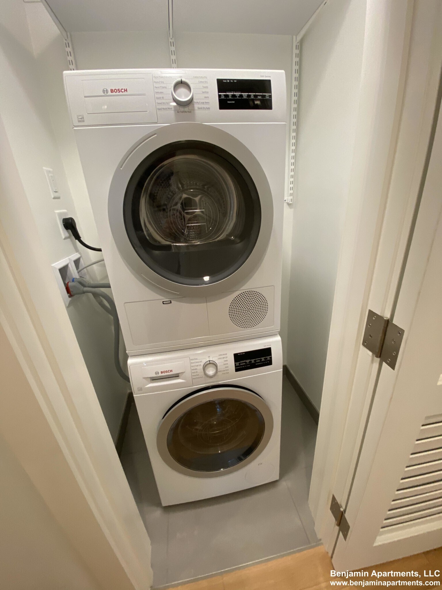 Building Photo - 123 Highland Ave