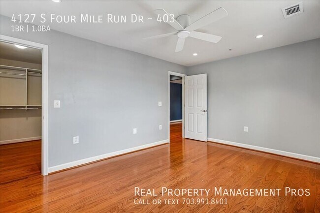 Building Photo - 4127 S Four Mile Run Dr