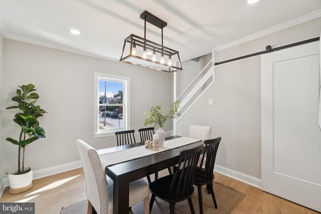 Building Photo - 4914 22nd St N