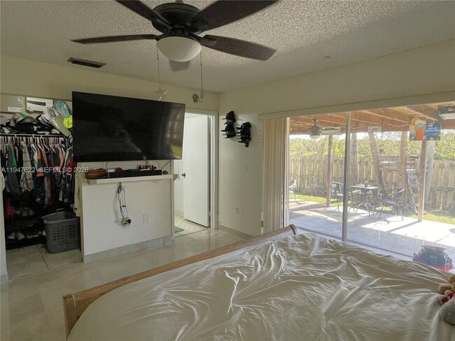 Building Photo - 9810 SW 222nd Terrace