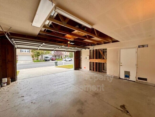 Building Photo - 32034 Corte La Puenta