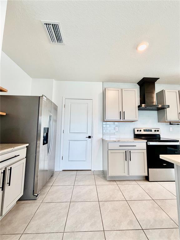 Building Photo - 34110 Jasper Stone Dr