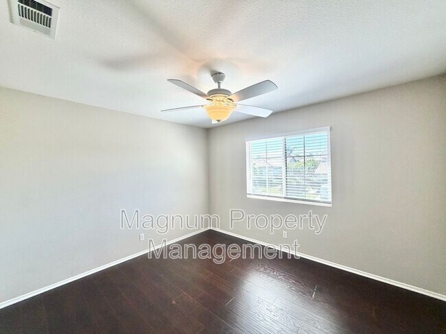 Building Photo - 42041 Delmonte St