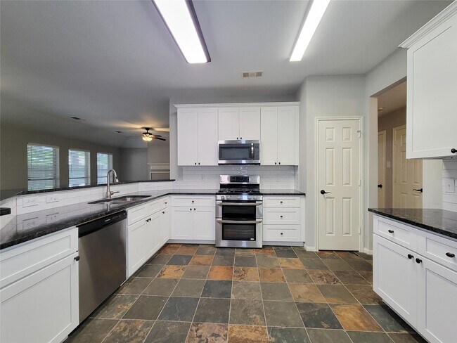 Building Photo - 18214 Arbormont Dr