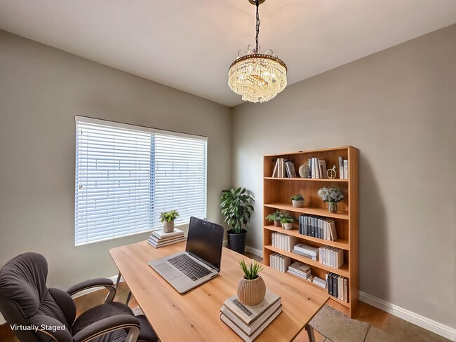 Building Photo - Buffalo Twain