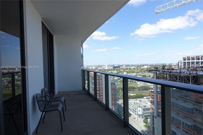 Building Photo - 1600 NE 1st Ave