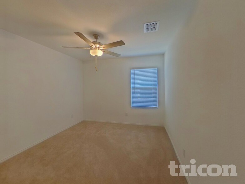 Building Photo - 3329 Turkey Trot Ln